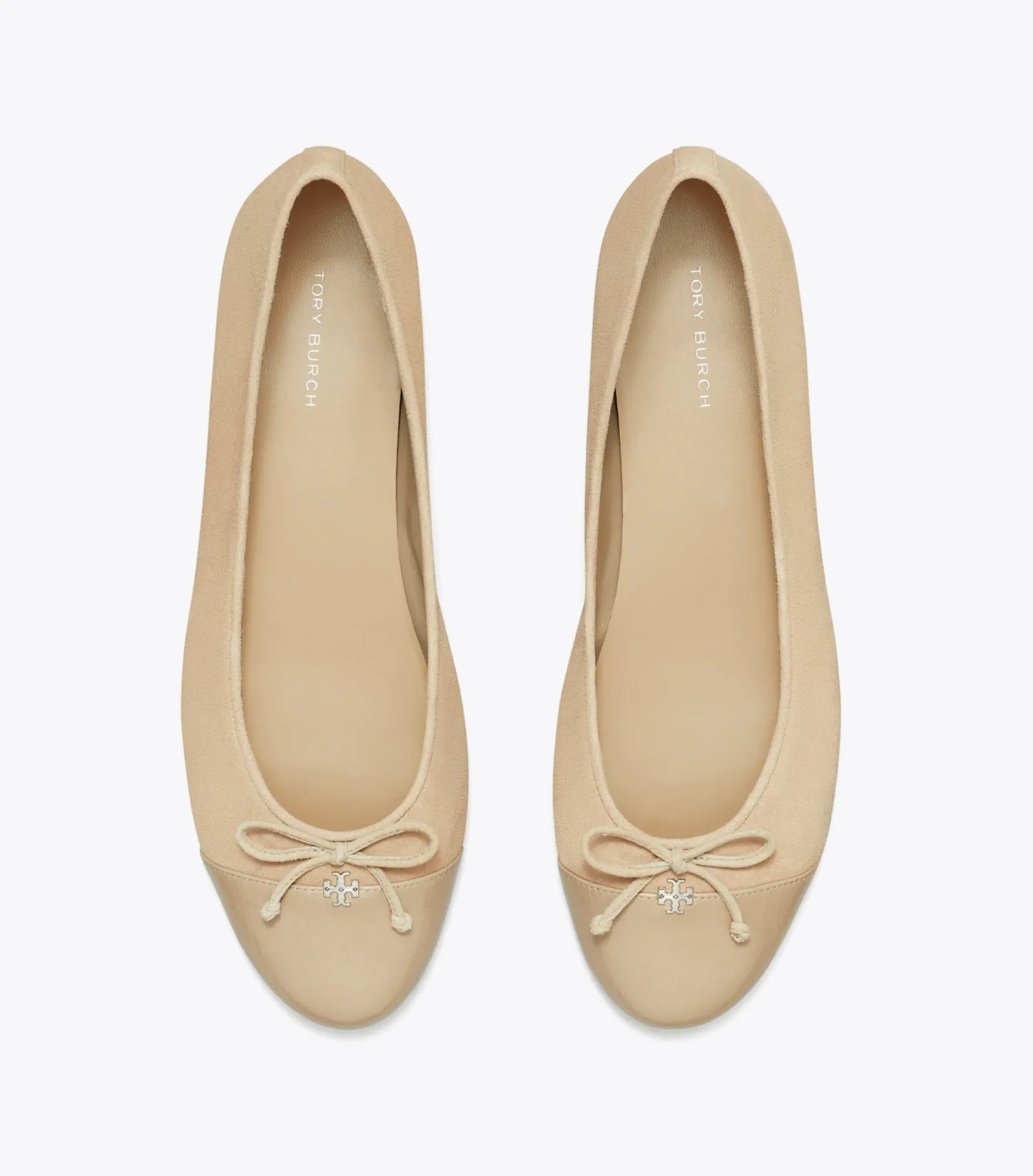 BALLERINA MIT ZEHENKAPPE