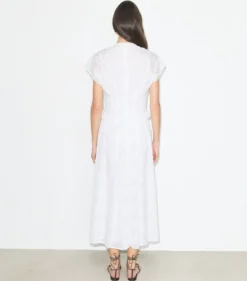 BAUMWOLLKLEID MIT LOCHSTICKEREI