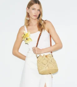 BUCKET BAG AUS RAFFIABAST MIT T-MONOGRAMM