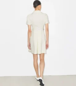 ELASTISCHES GOLFKLEID