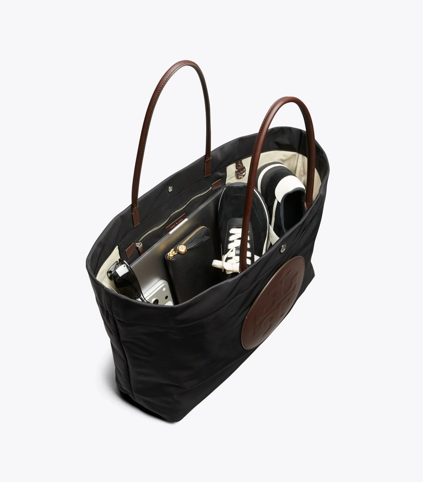ELLA TOTE BAG MIT TWIST-EFFEKT