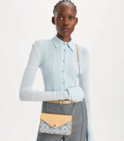 GELDBÖRSE IM KUVERT-STIL AUS DENIM MIT T-MONOGRAMM UND KETTE