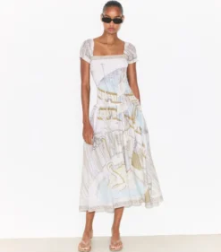 GESMOKTES KLEID MIT PRINT