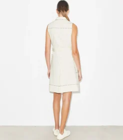 GOLFKLEID AUS STRETCHMATERIAL MIT HEFTNAHT