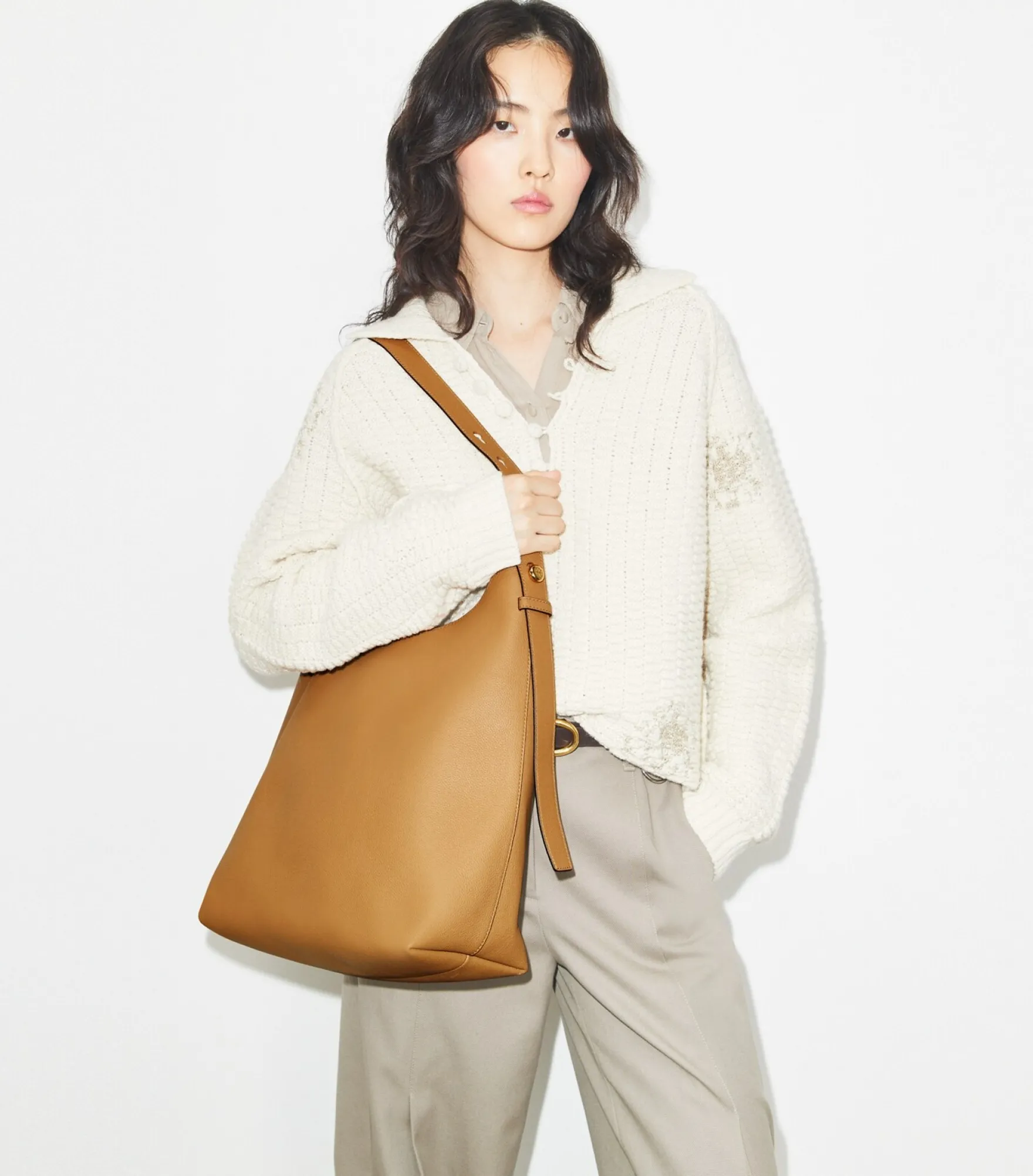 KLEINE ROMY HOBO BAG