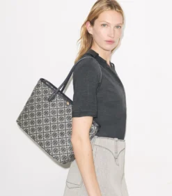 KLEINE TOTE BAG MIT T-MONOGRAMM UND REISSVERSCHLUSS