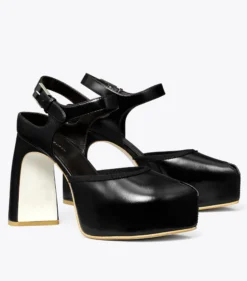 PEEPTOE-SANDALE MIT PLATEAUSOHLE