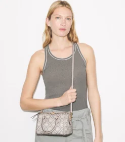 PETITE BARREL BAG AUS BESCHICHTETEM JACQUARD MIT T-MONOGRAMM