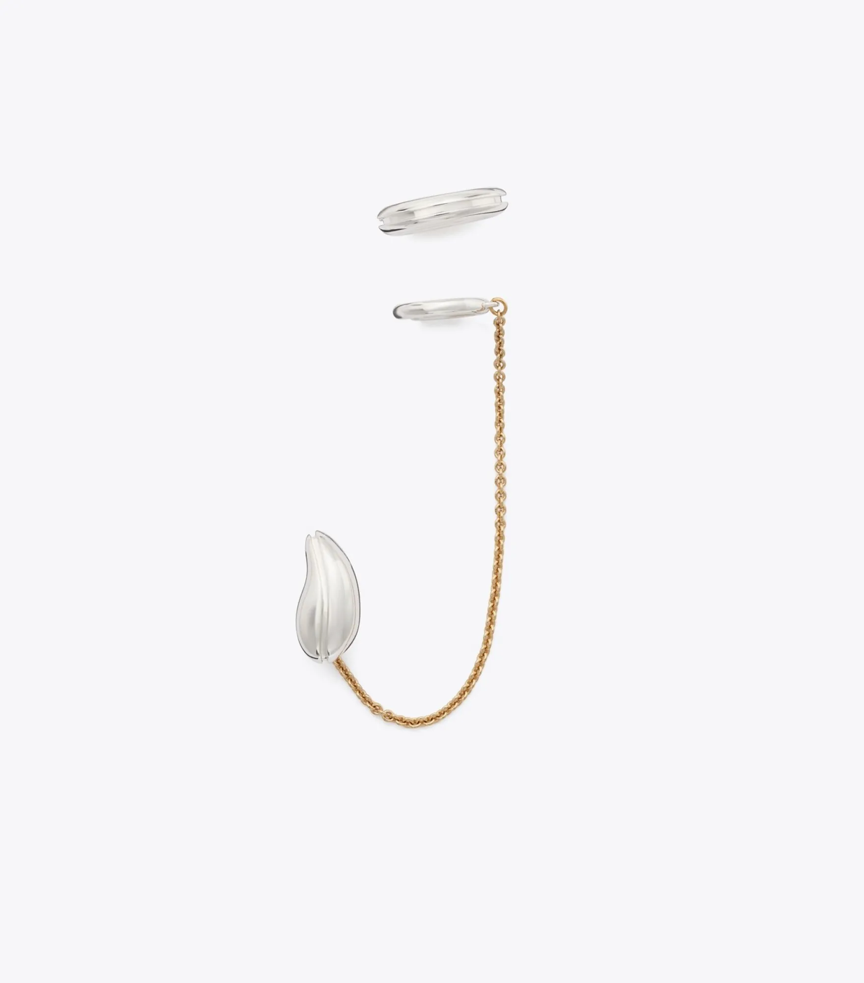 PIERCED CHAIN EAR CUFF