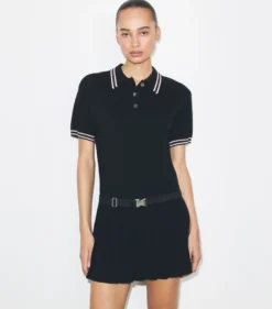 POLOKLEID AUS WOLLE MIT FALTEN