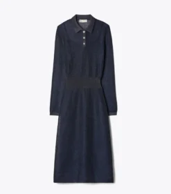 POLOKLEID IN METALLIC-OPTIK