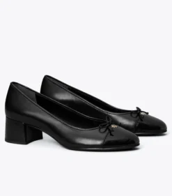 PUMPS MIT ZEHENKAPPE