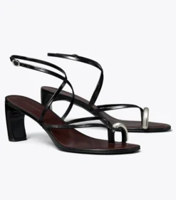 RIEMCHENSANDALETTE MIT PIERCINGDETAIL