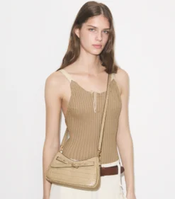 ROMY CROSSBODY BAG MIT KROKOPRÄGUNG UND REISSVERSCHLUSS