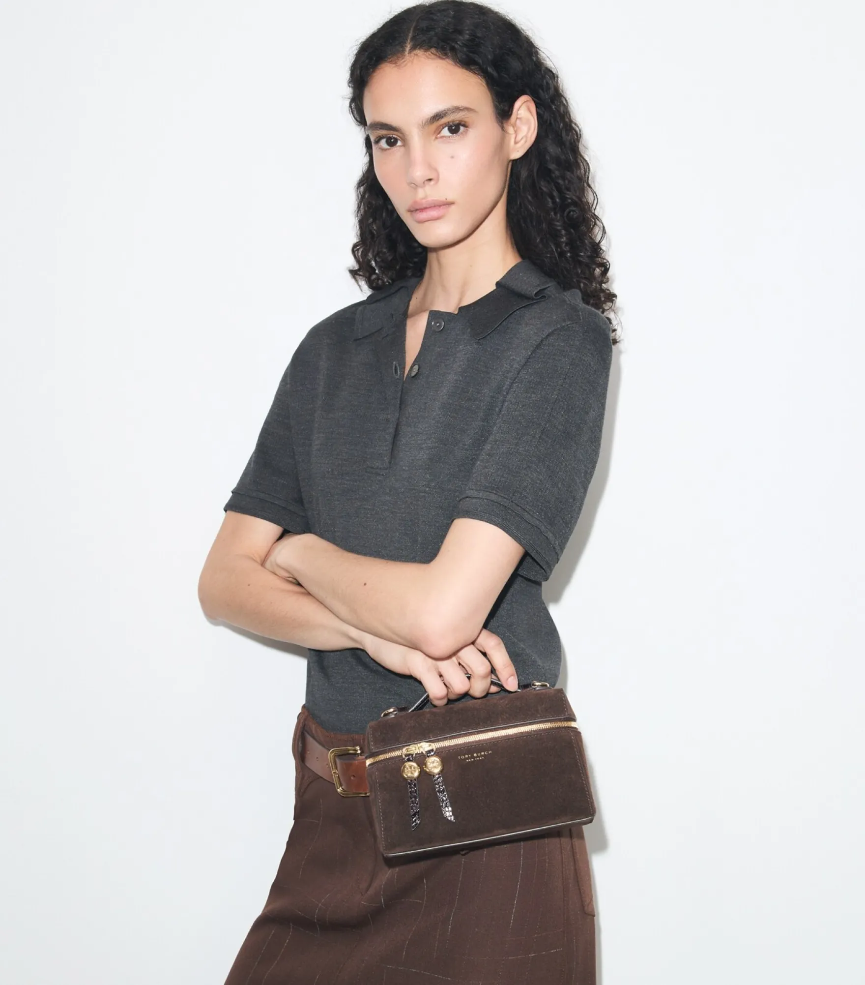 SCHLANKE ROMY HENKELTASCHE AUS WILDLEDER