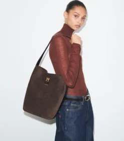SCHMALE LOCK BUCKET BAG AUS WILDLEDER
