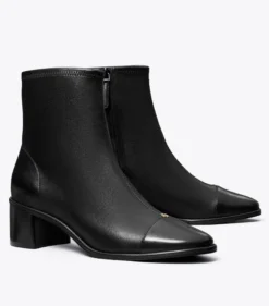 STIEFELETTE MIT ZEHENKAPPE UND ABSATZ